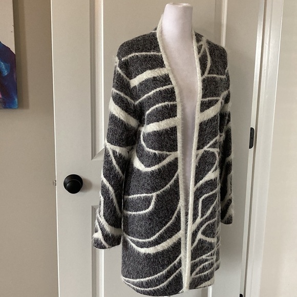 Alfani small open long cardigan black and white - Picture 8 of 14